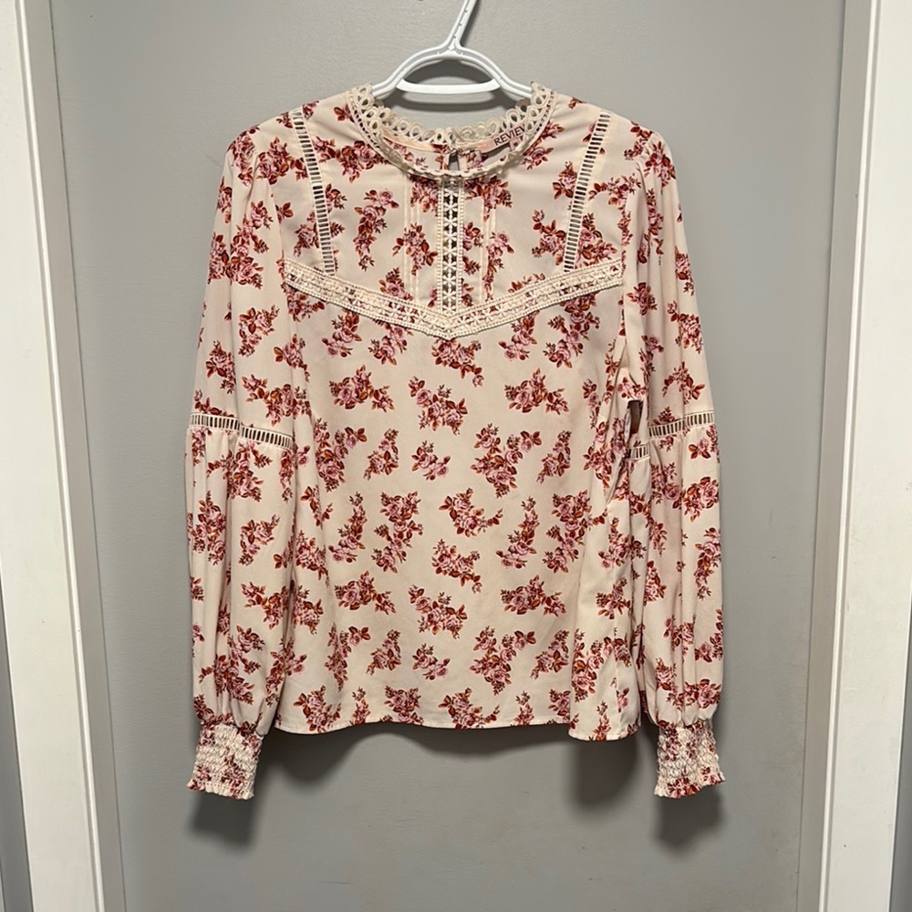 Austrailan Made beautiful floral blouse by Review lovely embroidered detail